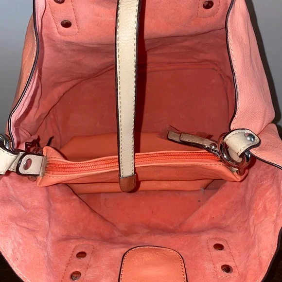 Coral 2 in 1 Crossbody or Shoulder Bag NWT - Picture 5 of 6